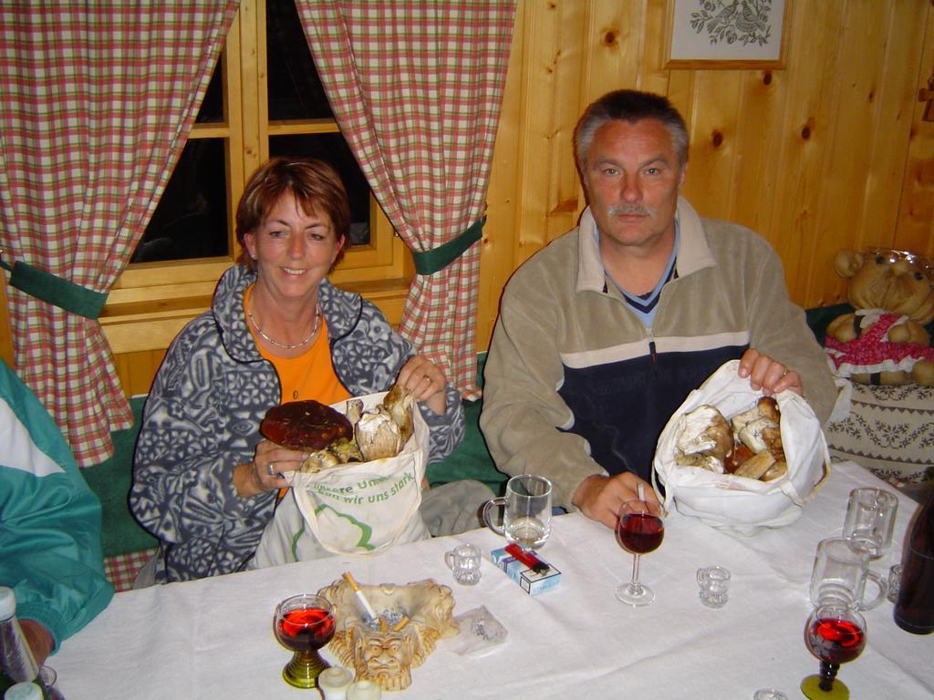 Bed and Breakfast Haus Dorfer Mariapfarr Exterior foto