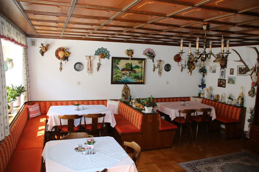 Bed and Breakfast Haus Dorfer Mariapfarr Exterior foto