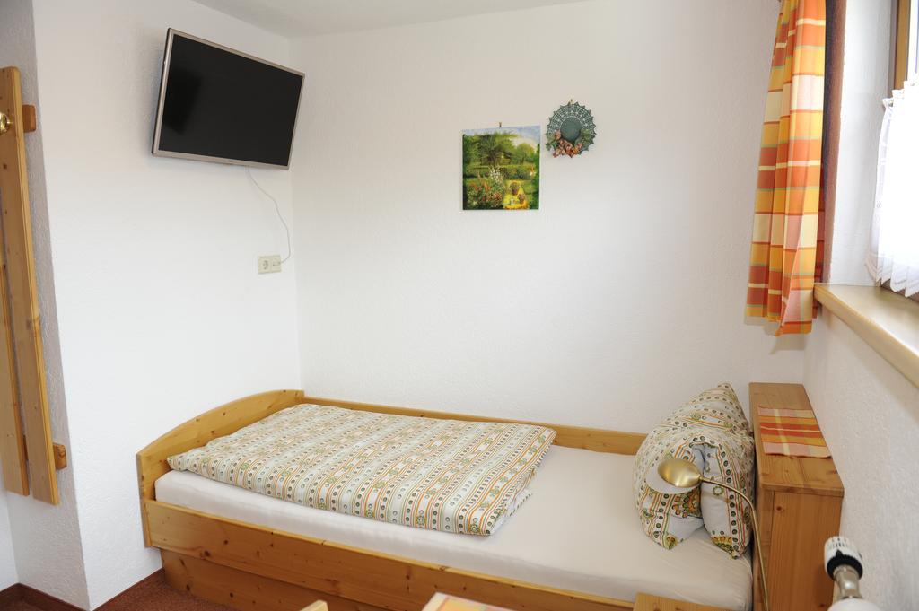 Bed and Breakfast Haus Dorfer Mariapfarr Exterior foto