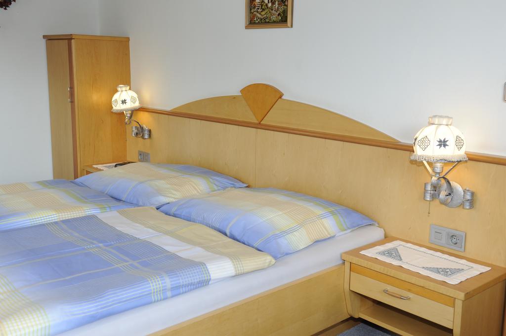 Bed and Breakfast Haus Dorfer Mariapfarr Exterior foto