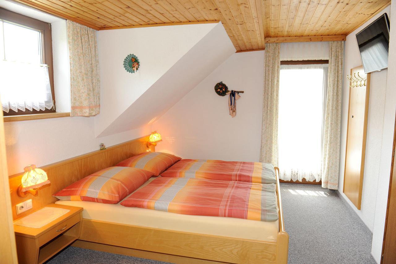 Bed and Breakfast Haus Dorfer Mariapfarr Exterior foto