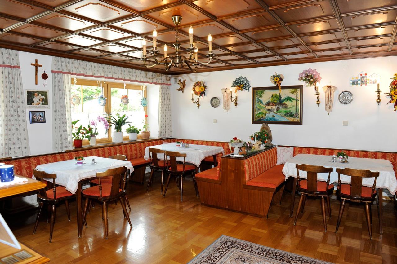 Bed and Breakfast Haus Dorfer Mariapfarr Exterior foto